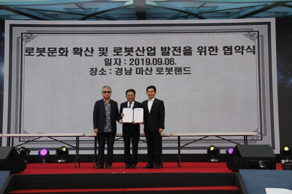 泲κ-ѱκ-KIRO, MOUü 