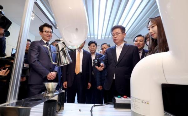 ϵ, K-Űģ    ܽľ ÷ܱ  Ż  